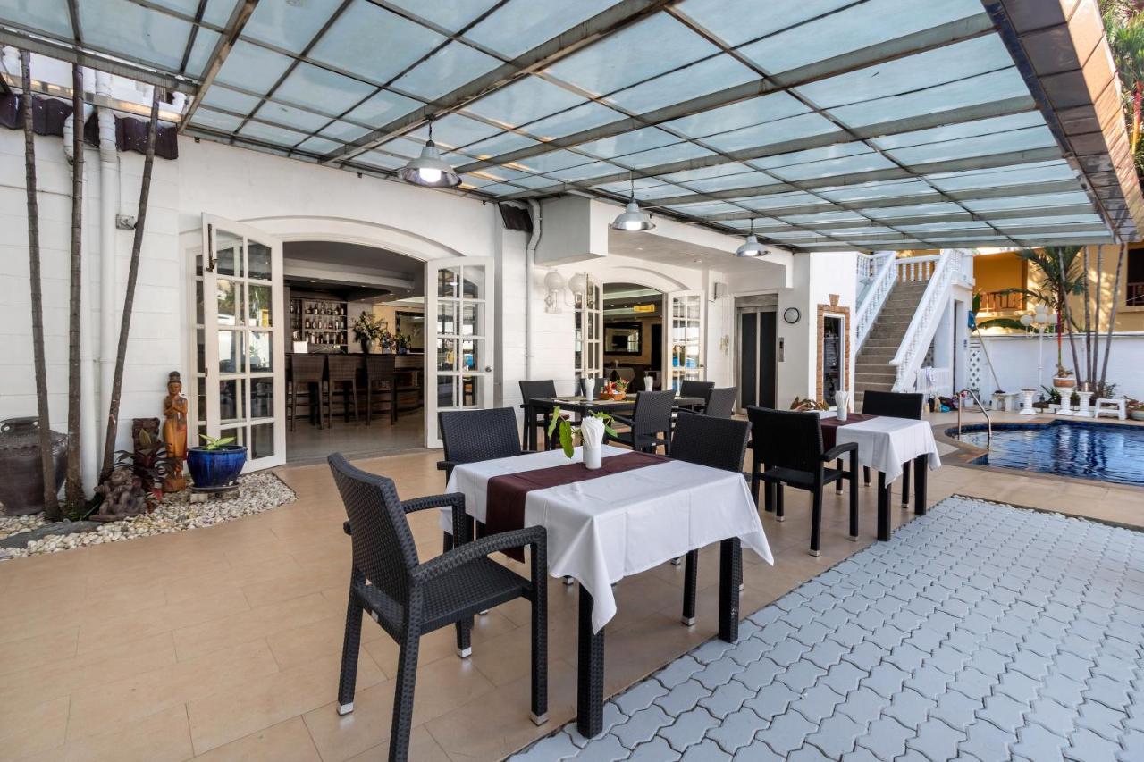 Villa Atchara Patong Екстер'єр фото