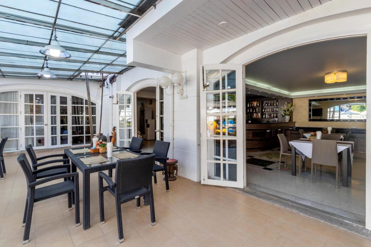Villa Atchara Patong Екстер'єр фото