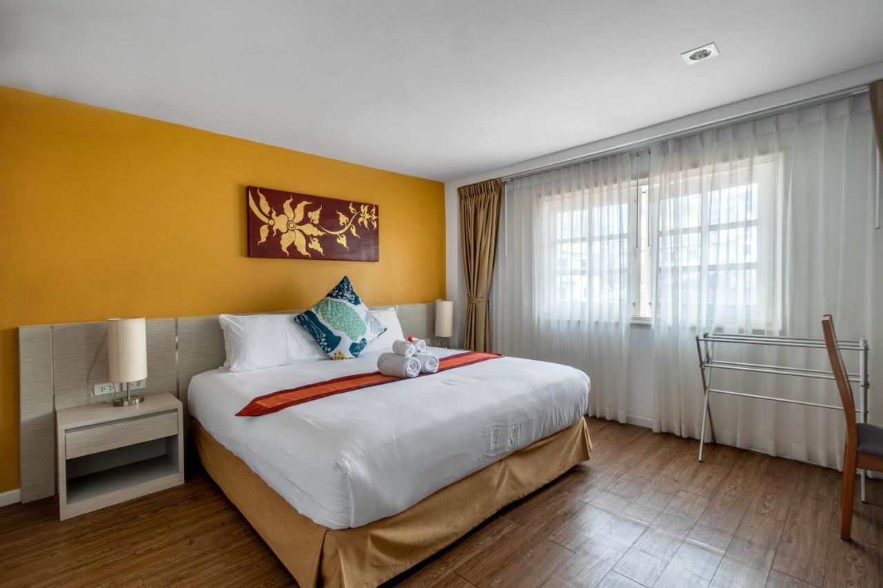 Villa Atchara Patong Екстер'єр фото