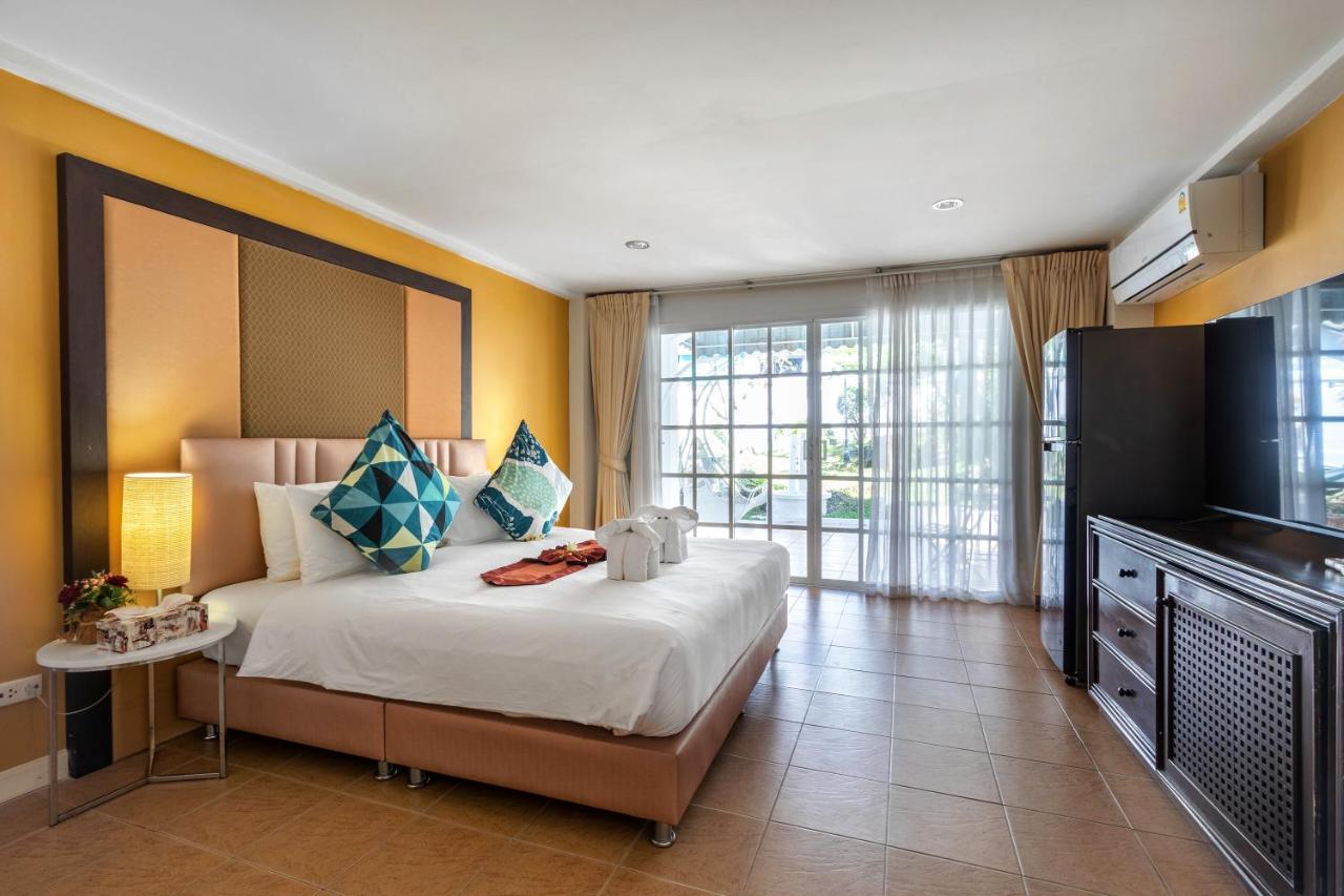 Villa Atchara Patong Екстер'єр фото
