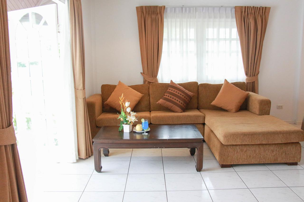 Villa Atchara Patong Екстер'єр фото